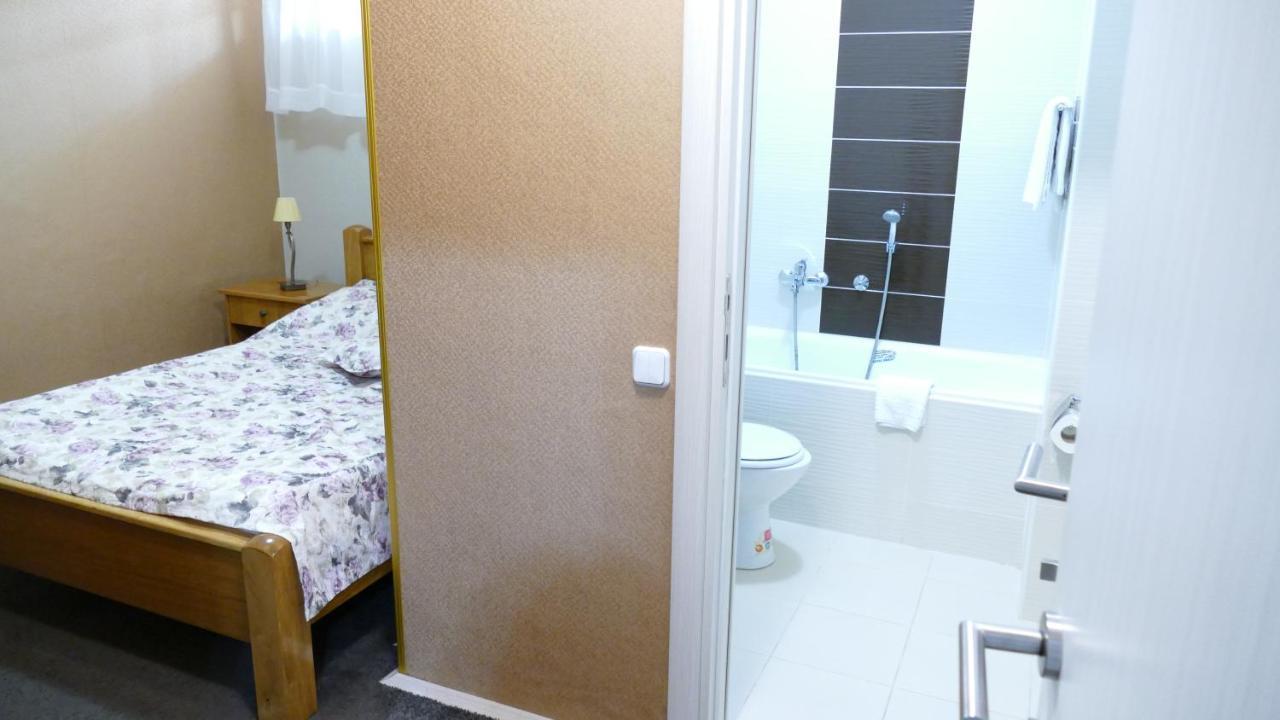 B&B Vila Bela Ruza Sremska Mitrovica Exterior photo